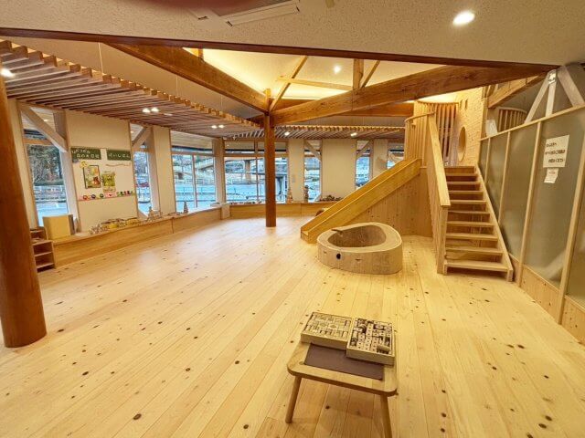なかつがわ　森の木遊館